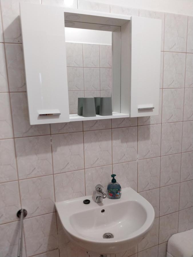 Apartamento Sobe Kraft 2 Živogošće Exterior foto